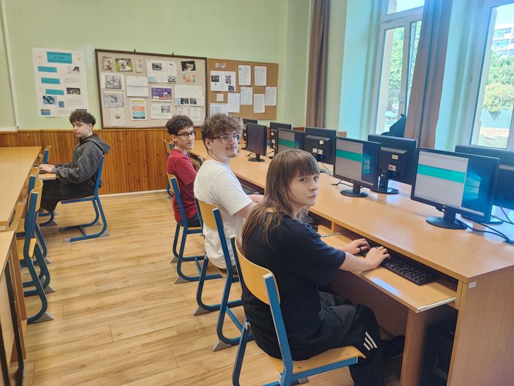Gépírás verseny 9. évfolyam