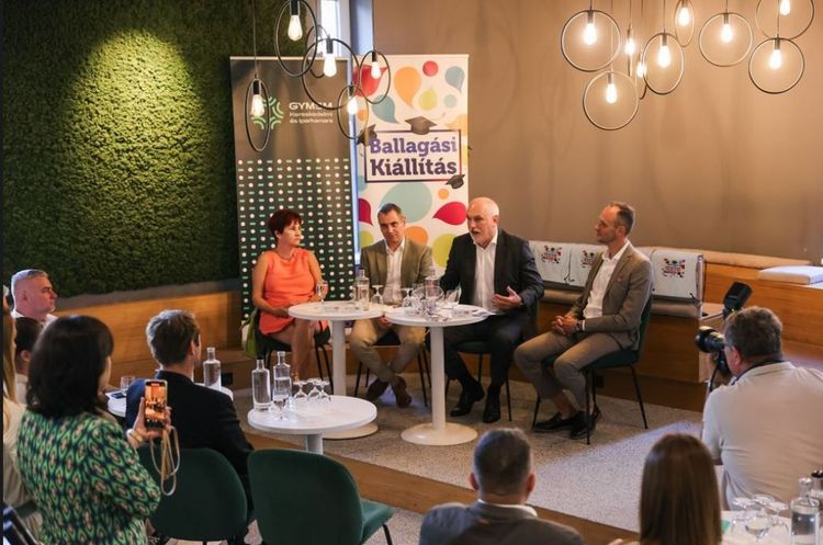 Ballagási kiállítás Győrben kilencedszer