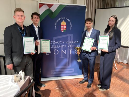 Megjelent a hír a Kisalföld és a GyőrPlusz oldalán: Taroltak a deákos diákok az országos szakmai versenyen